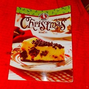 Huge baking Christmas set for family of four